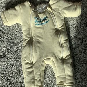 Baby Merlín sleep suit small